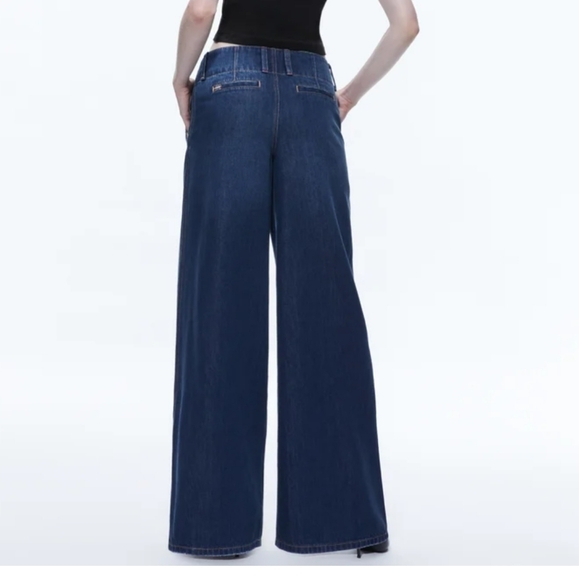 Alice + Olivia Anders Low Rise Pleated Wide Leg Jeans Love Train Dark Wash Sz 29 - Picture 5 of 16